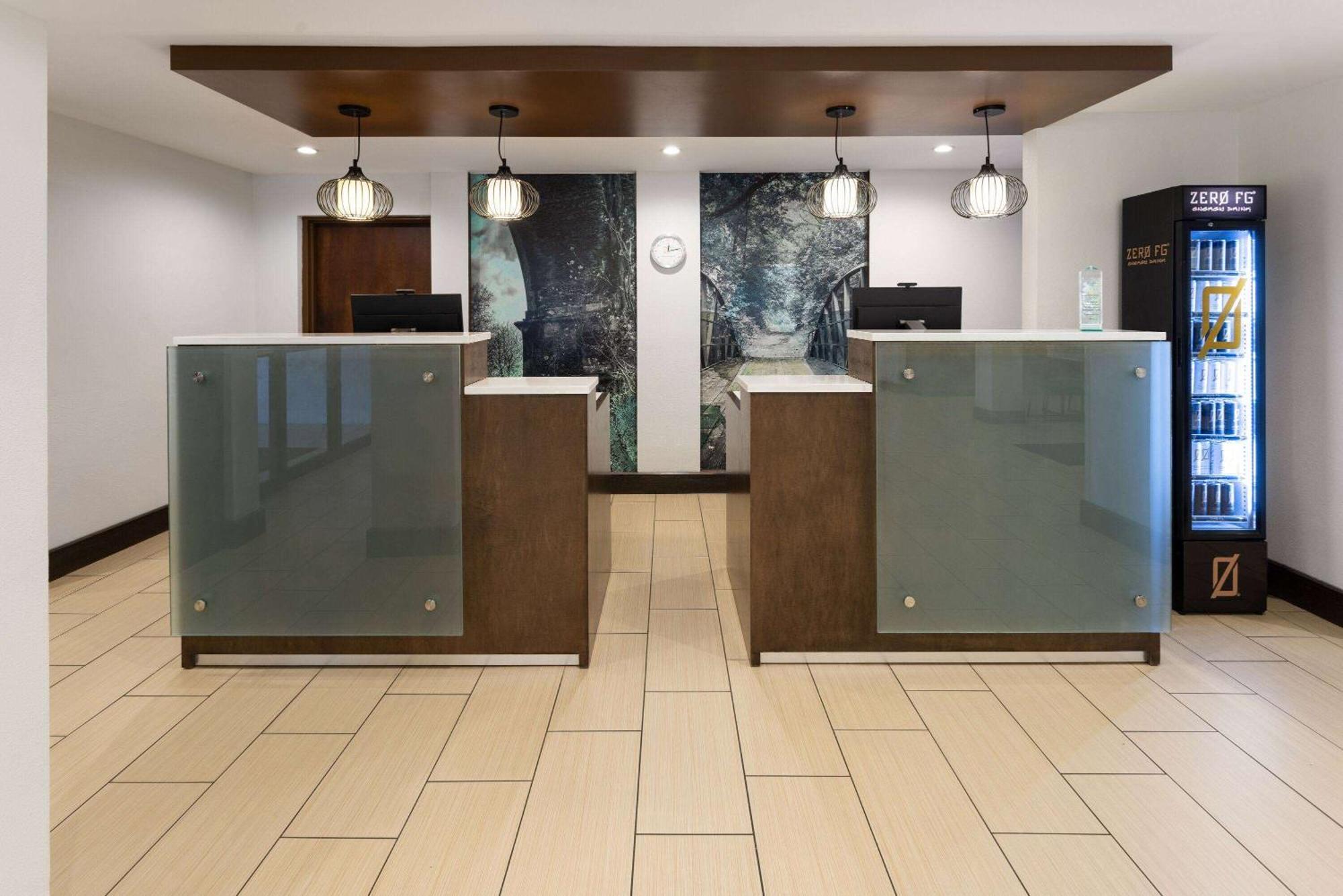 La Quinta By Wyndham Lagrange / I-85 Hotel Exterior photo